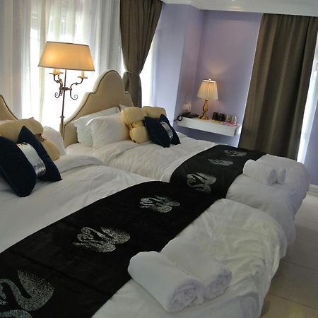 1 Day Car Hotel Station 18 Ipoh Buitenkant foto