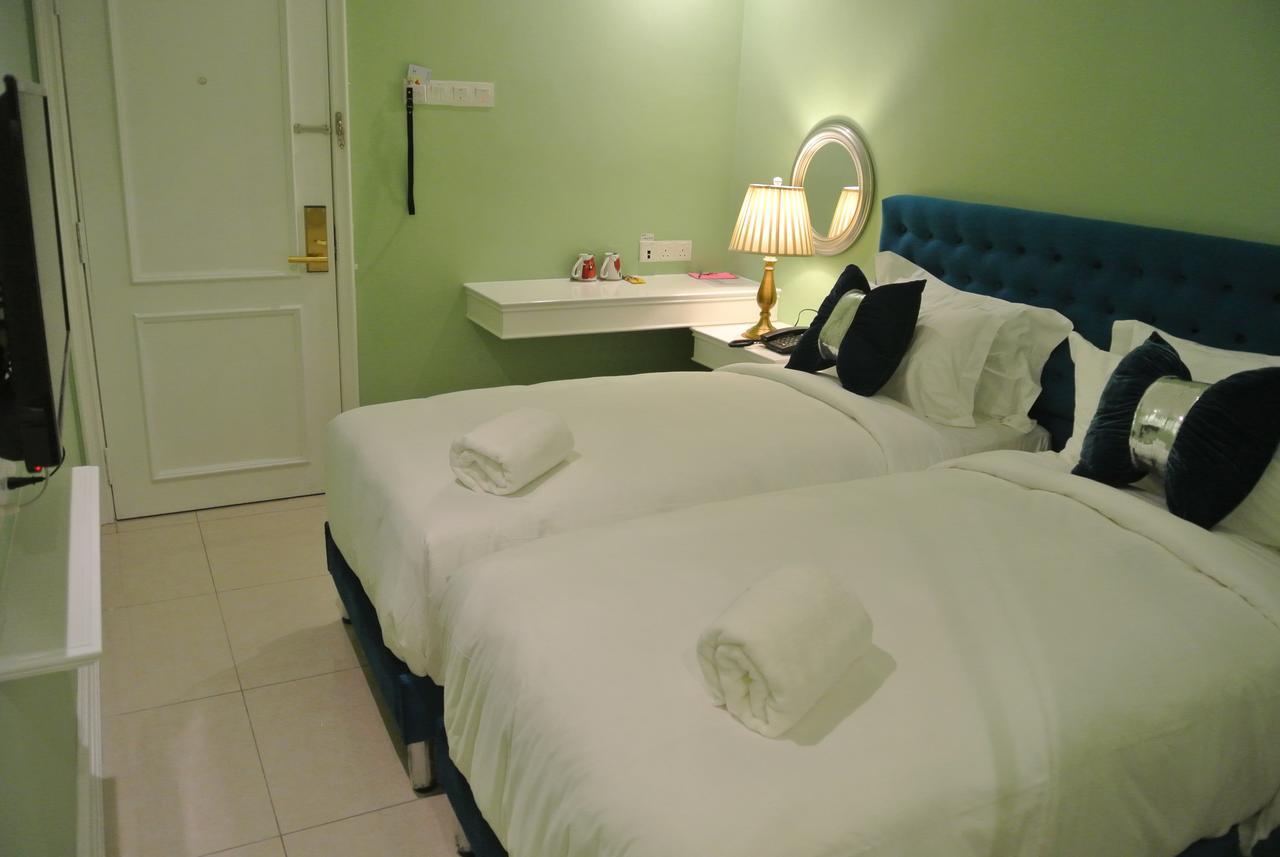 1 Day Car Hotel Station 18 Ipoh Buitenkant foto