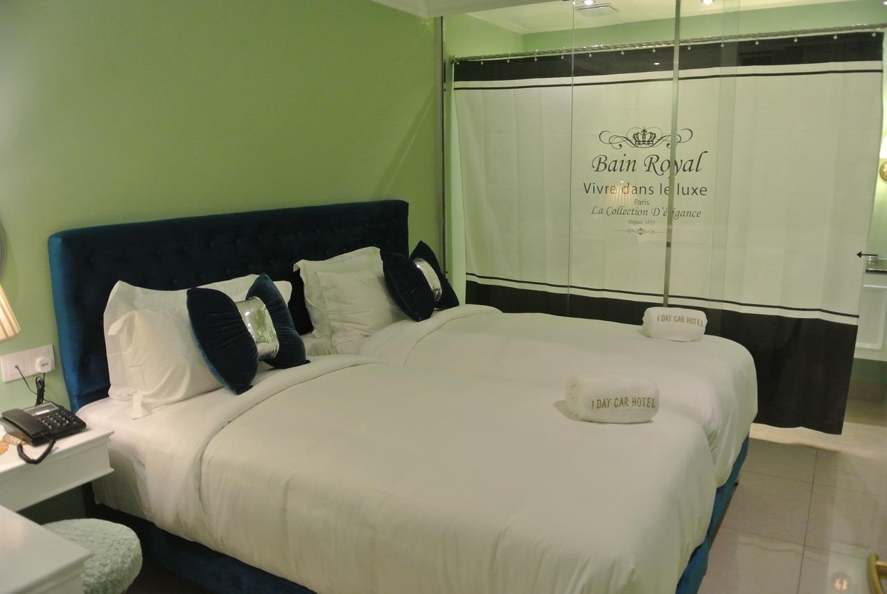 1 Day Car Hotel Station 18 Ipoh Buitenkant foto