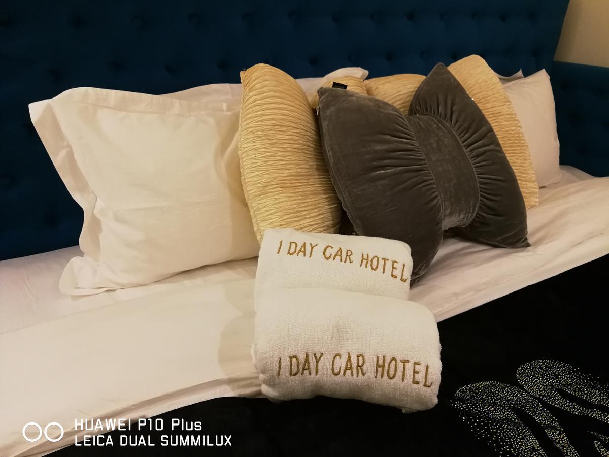1 Day Car Hotel Station 18 Ipoh Buitenkant foto